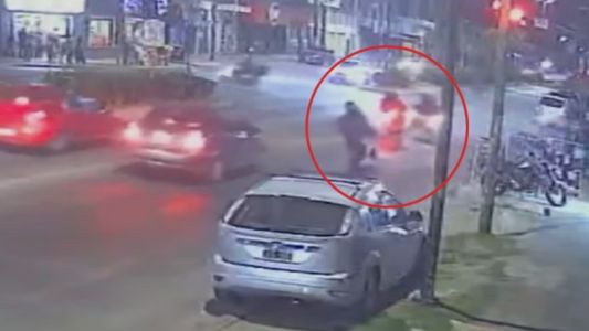 Motochorros asesinaron a un policía que trabajaba como delivery en José C. Paz