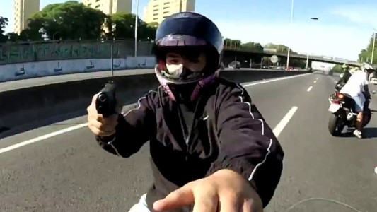 Robo y terror en primera persona en la autopista Ricchieri