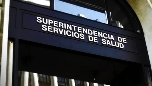 Alerta por el cierre de prepagas: cuáles son las tres empresas que el Gobierno dio de baja definitiva