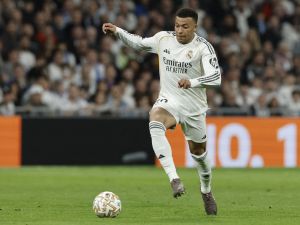 Kylian Mbappé dijo que su lesión en la rodilla "está superada"