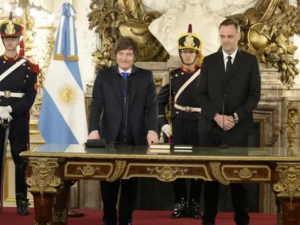 El apoyo de Milei a Adorni: “Muchas cosas que se dicen no tienen ni el más mínimo sentido”