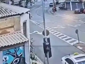 Nuevo ataque de Irán a Israel: así cayó un misil con submuniciones en pleno centro de Tel Aviv