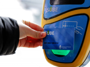 El boleto de colectivo en el AMBA costará un 7,6% más desde este lunes