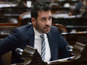 Patentes farmacéuticas: el Gobierno asegura que "ningún medicamento será retirado ni aumentará su precio"