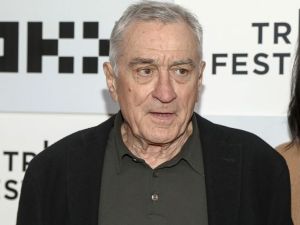Robert De Niro convoca a la marcha más grande de la historia de EEUU contra Donald Trump