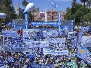 La CGT se suma a la marcha a Plaza de Mayo por los 50 años del Golpe