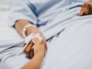 Qué es la “muerte digna”, un tipo de “eutanasia pasiva” que está permitida en Argentina