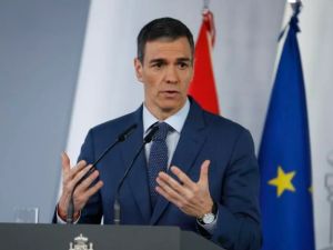 El Gobierno de España baja al 10% el IVA de los combustibles y prohíbe los despidos