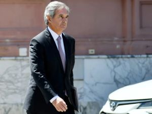 El Gobierno no descarta enviar buques a la guerra con Irán