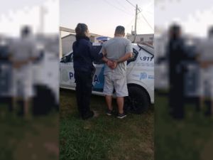 Intento de femicidio en La Plata: apuñaló a su pareja tras acusarla de serle infiel