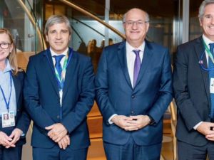 Tras el respaldo del Banco Mundial, Caputo sumó una garantía del BID por US$550 millones