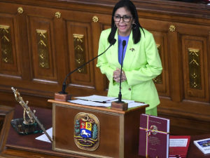 Estados Unidos levanta las sanciones contra Delcy Rodríguez