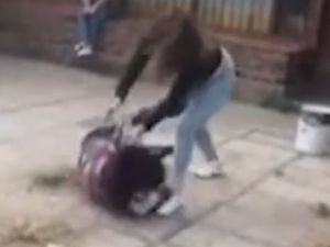 Brutal golpiza a una adolescente discapacitada en una escuela de Mar del Plata