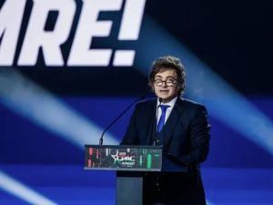 Milei en AmCham: ”la inflación viene subiendo desde mediados del año pasado, pero para adelante va a bajar”