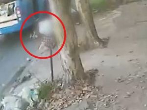 Un nene de 5 años fue arrastrado una cuadra por un colectivo en Villa Fiorito