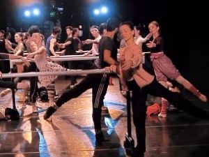 El Teatro Colón transmite online una clase de la maestra Cynthia Harvey