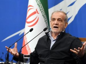 Irán promete represalias y llama a la unidad nacional tras tensiones internas