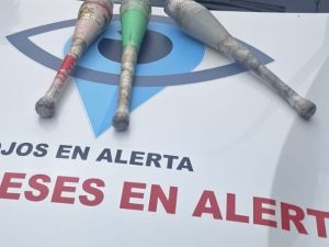 Córdoba: detuvieron a un malabarista callejero que atacó a tres policías con sus clavas