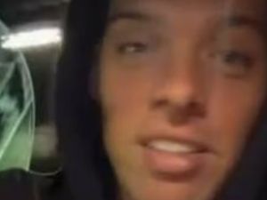 Le sacarán la licencia de conducir a Santiago Maratea por grabar una historia de Instagram al volante