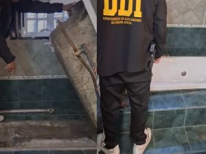 San Martín: acusado de entraderas fue hallado escondido debajo de un jacuzzi