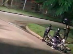 Motochorros le robaron a un hombre cuando iba a trabajar y murió de un infarto