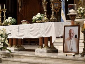 A un año de la muerte del papa Francisco, la Iglesia prepara una serie de homenajes