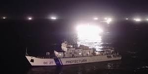 Prefectura sorprende a un buque de bandera portuguesa pescando ilegalmente en el Mar Argentino
