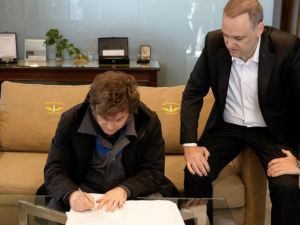 Milei acelera la reforma electoral con apoyo incierto por parte de los aliados