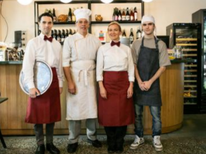 “Restorán”: compañeros, el refugio para sobrellevar el estrés del trabajo