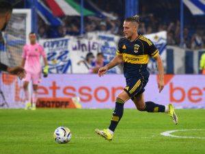 Mala noticia para Boca en la Copa: sancionaron a Santiago Ascacíbar y se pierde el resto de la fase de grupos