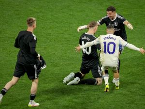 Aston Villa del “Dibu” Martínez y Emiliano Buendía se consagró campeón de la Europa League