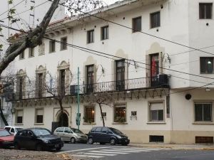 El Centro Navarro de Buenos Aires celebra 130 años de historia e inaugura un nuevo escenario para la cultura