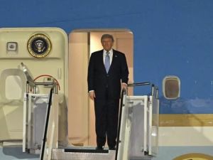 Trump inicia su visita a China para una cumbre histórica con Xi Jinping