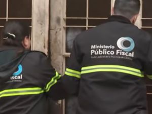 Peritan la casa del único detenido por la desaparición de Agostina en Córdoba