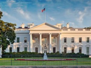 Un hombre fue baleado cerca del Monumento a Washington y la Casa Blanca cerró temporalmente