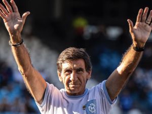 Gustavo Costas se despidió de los hinchas de Racing: "Los tiempos malos pasan"