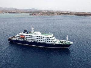 Los tripulantes del crucero afectado por hantavirus vuelven a sus países