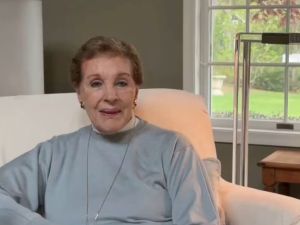 Julie Andrews solicitó un “faro de luz” para la enfermedad de Parkinson