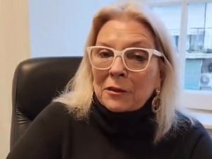 Carrió lanza curso para analizar el gobierno de Milei