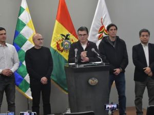 El presidente de Bolivia anuncia el “reordenamiento” de su gabinete y convoca a nuevos sectores al Gobierno