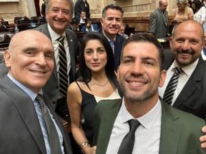 El diputado libertario Quintar denunció que fue estafado al intentar comprar un Tesla en 2025