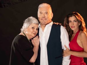 "Tango para tres", una comedia dramática sobre lo que no termina y todavía puede arder