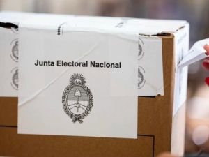 Senado abre debate sobre la reforma electoral sin acuerdo entre la LLA y bloques dialoguistas