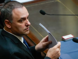Adorni confirmó que en julio presentará su Informe de Gestión en el Senado