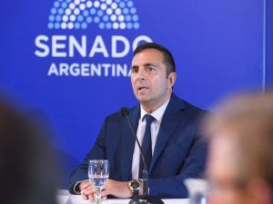 Reforma laboral: el Gobierno amplió a 446 los convenios colectivos gremios y empresas tendrán que renegociar