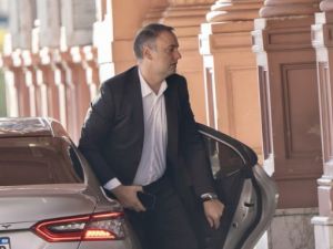 Adorni ultima detalles para la presentación de su declaración jurada en la previa al Mundial 2026