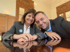 Patricia Bullrich criticó a Manuel Adorni por su declaración jurada: "Esto es más que un error"