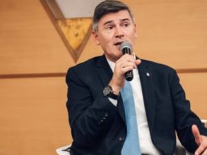 El intendente de Córdoba dijo ser el "máximo responsable" en el caso Agostina