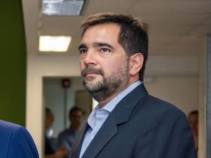 Hallaron más de US$2.500.000 y drogas en un allanamiento al ex titular de ARSAT y ORSNA