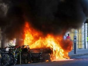 Disturbios en Ginebra por protestas contra el G-7